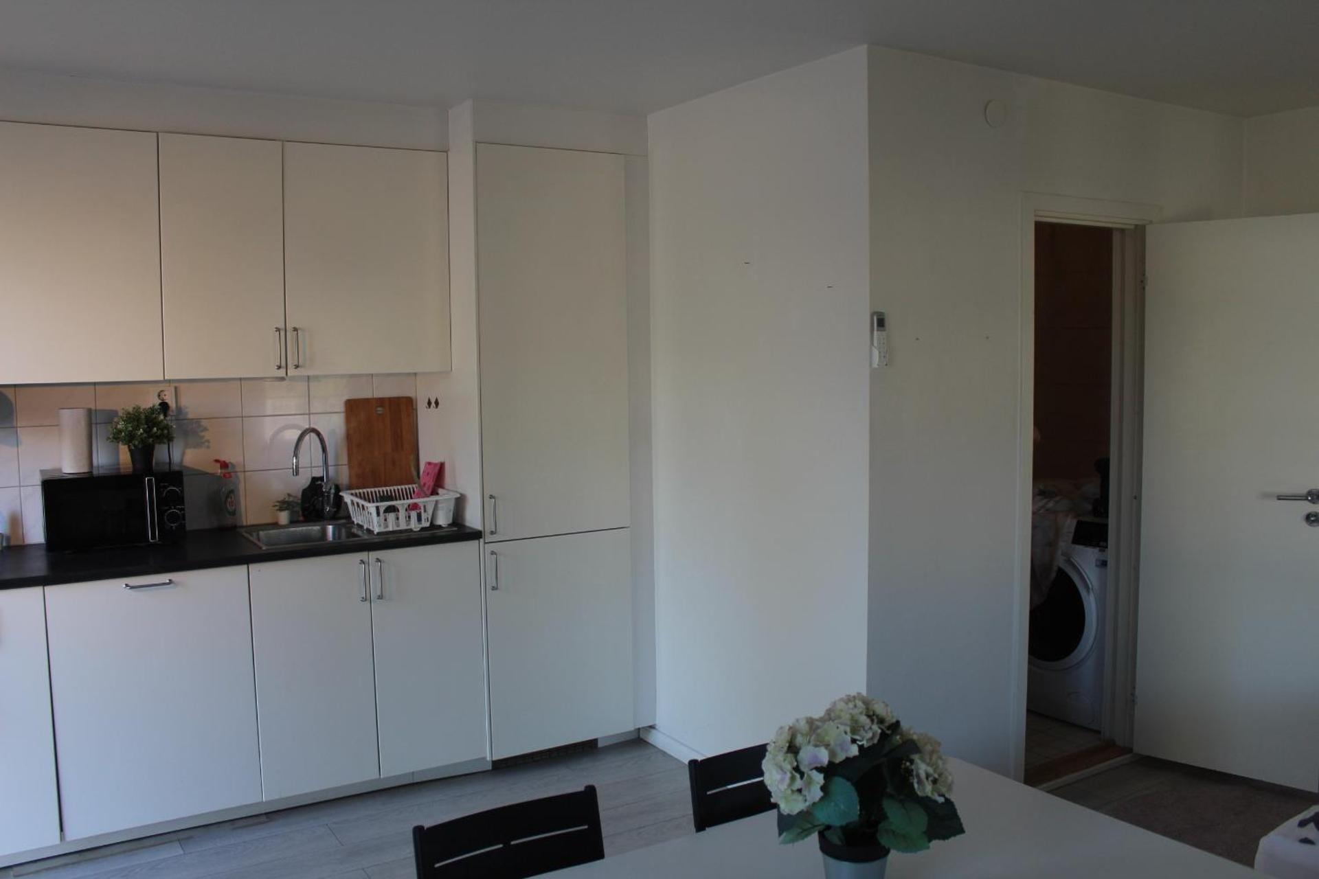 Central Ground Floor Flat Near Beach & Transit