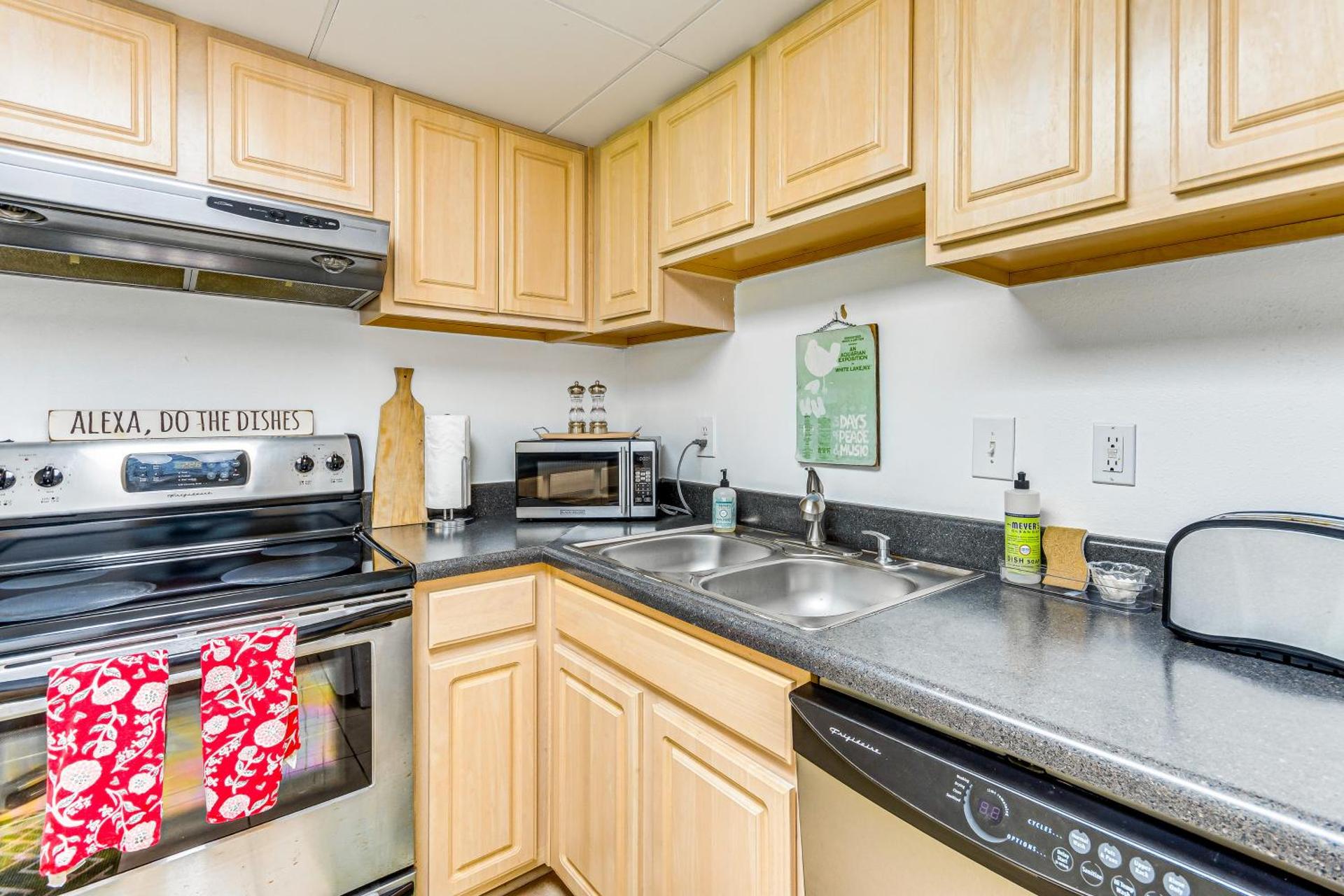 Sea La Vie Condo Pensacola Beach Access!