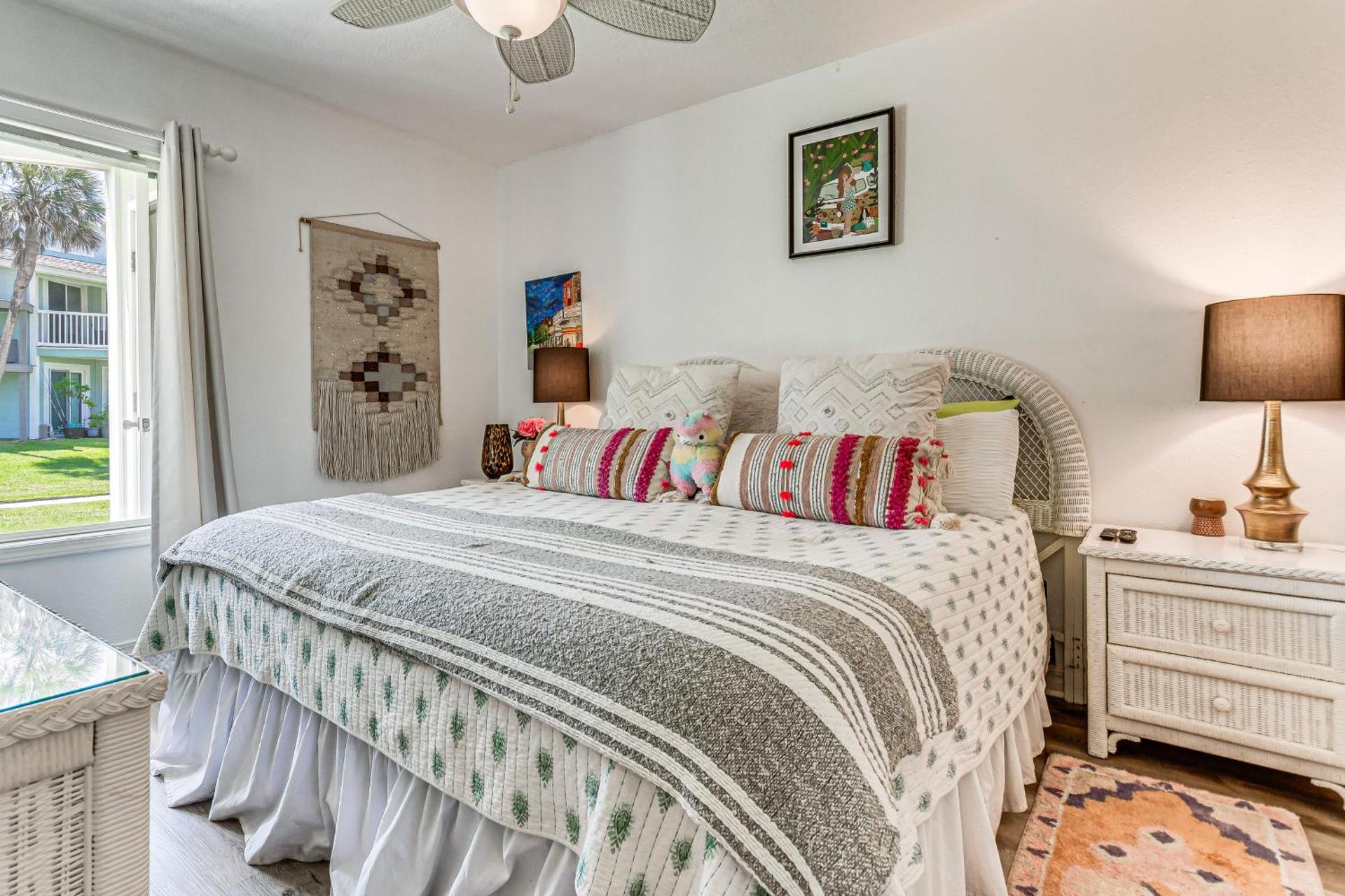 Sea La Vie Condo Pensacola Beach Access!