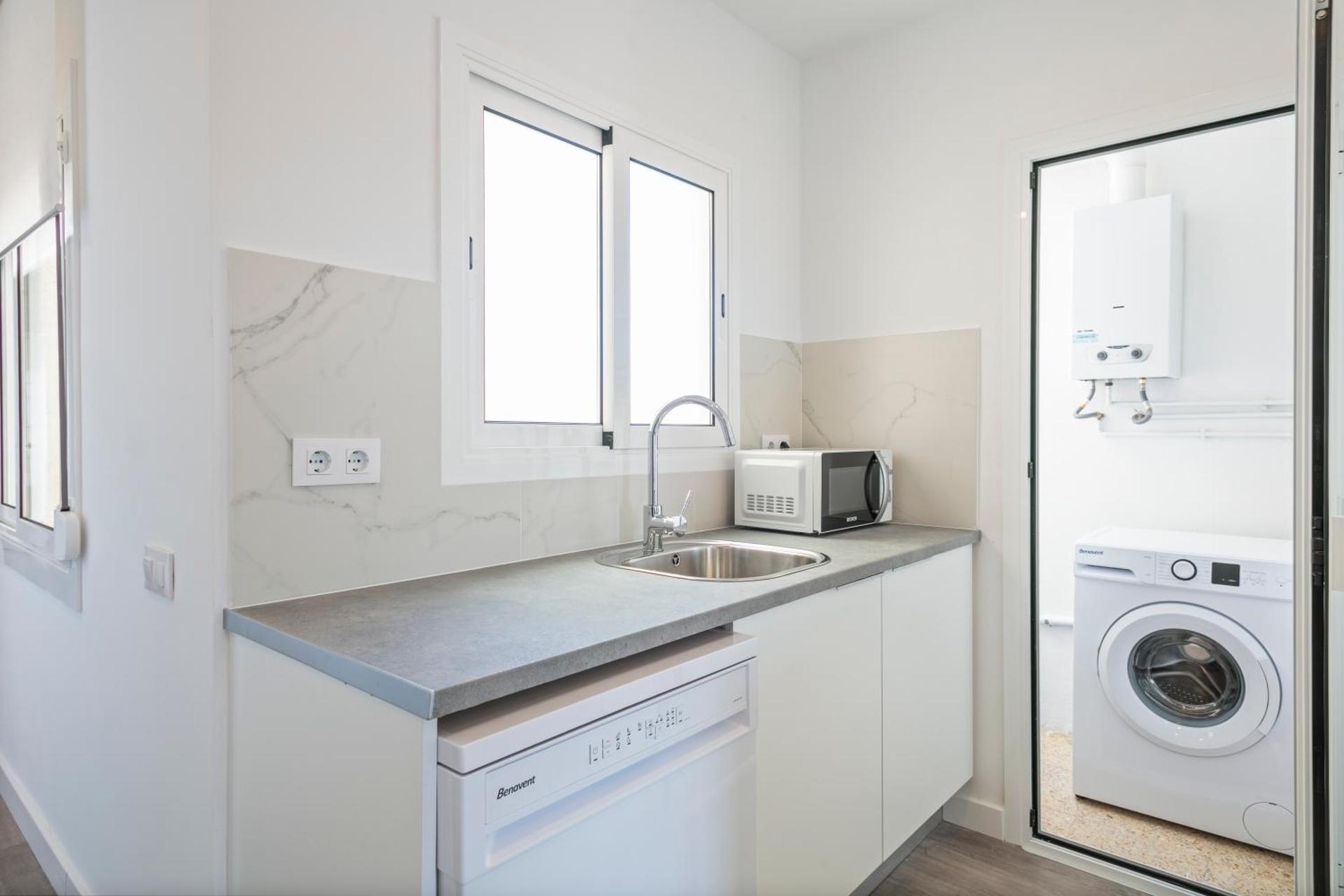 Kitchen or kitchenette