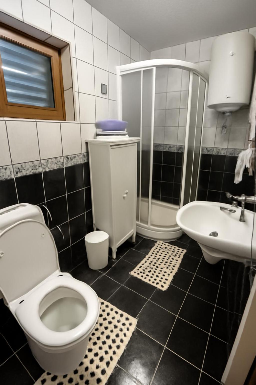 Apartments Jezerce 28