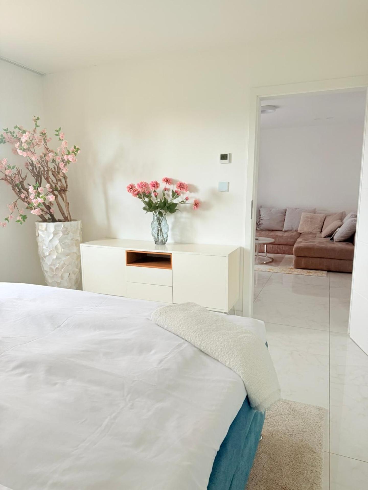 Luxrem-DE 4 Apartments