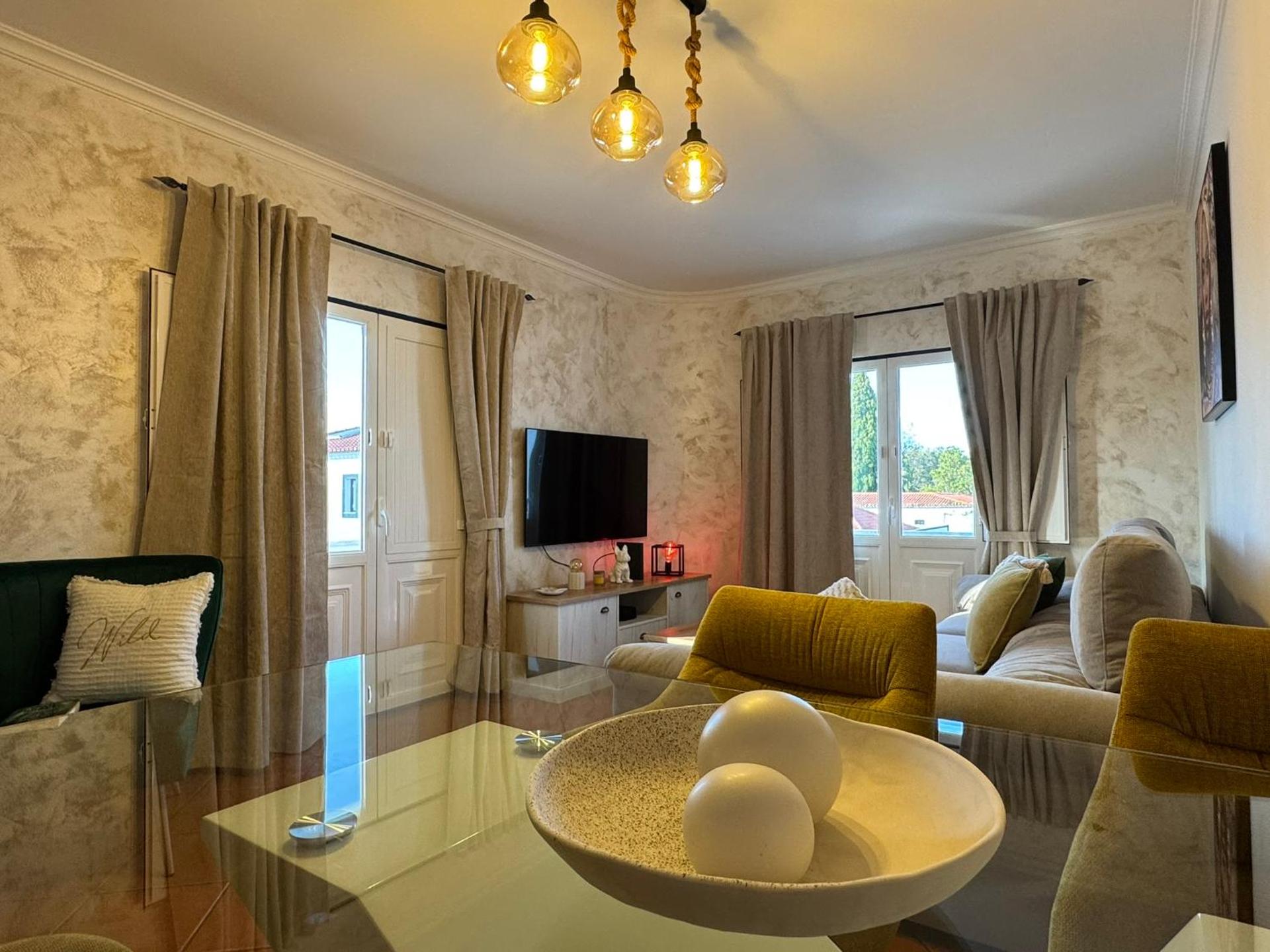 Communal lounge/ TV room