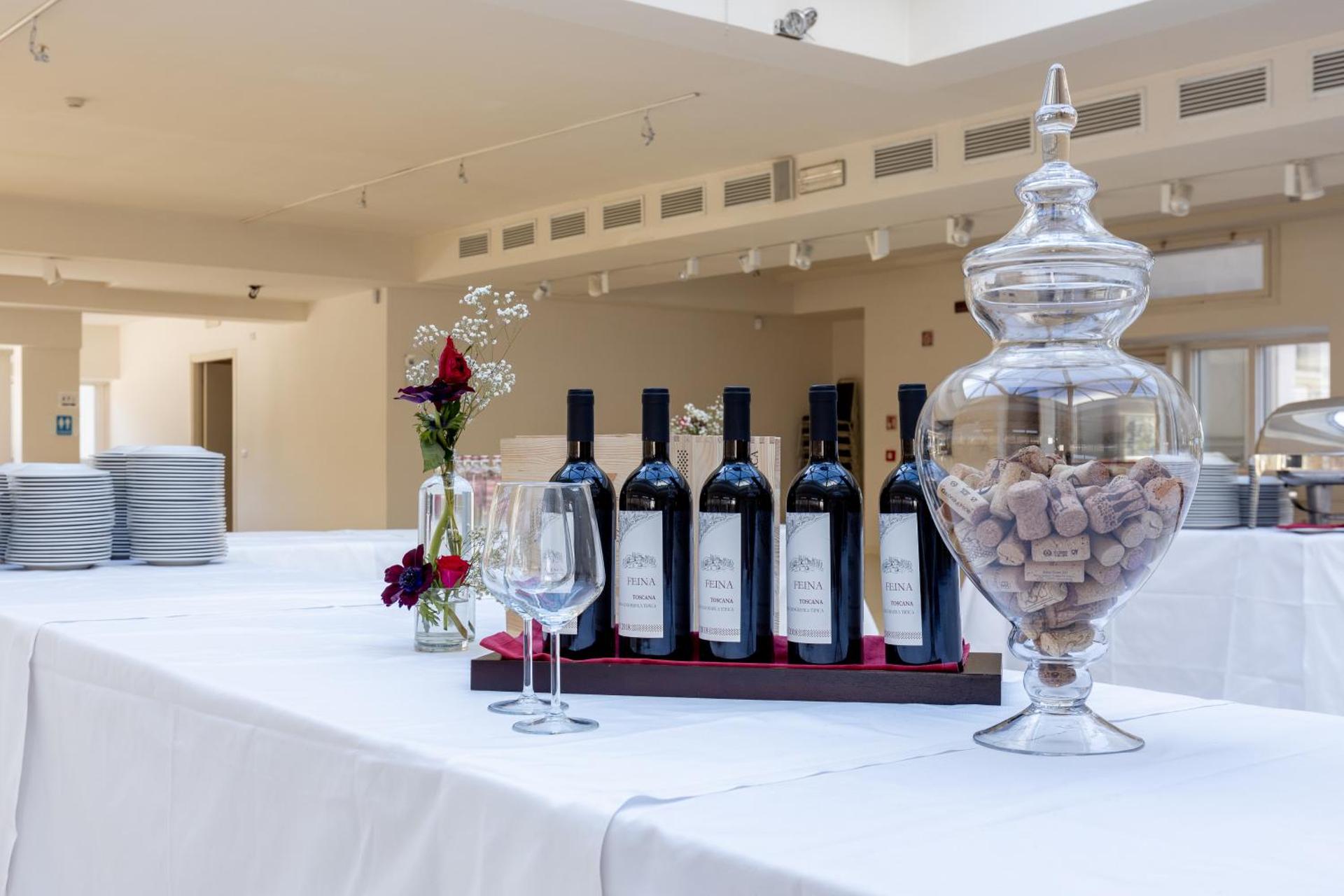 Meeting/conference room