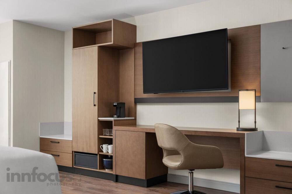 Hyatt Place Mississauga / Airport Corp Center