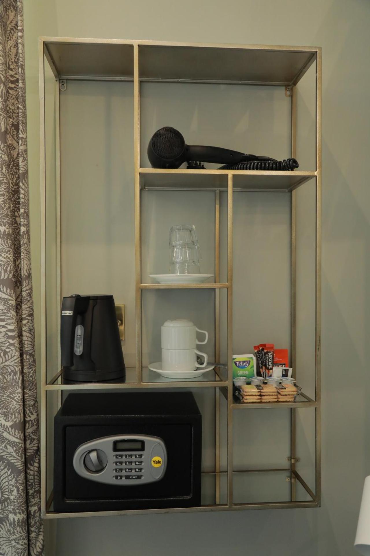 Coffee/tea facilities