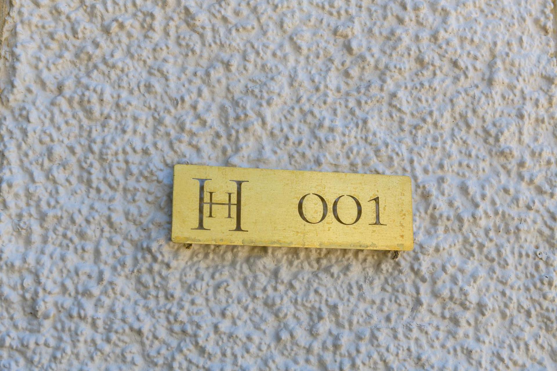 One-Bedroom Premier Apartment