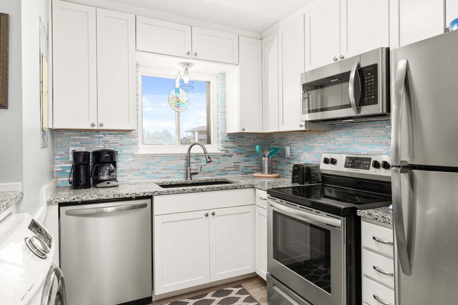 Lighthouse Point 20B