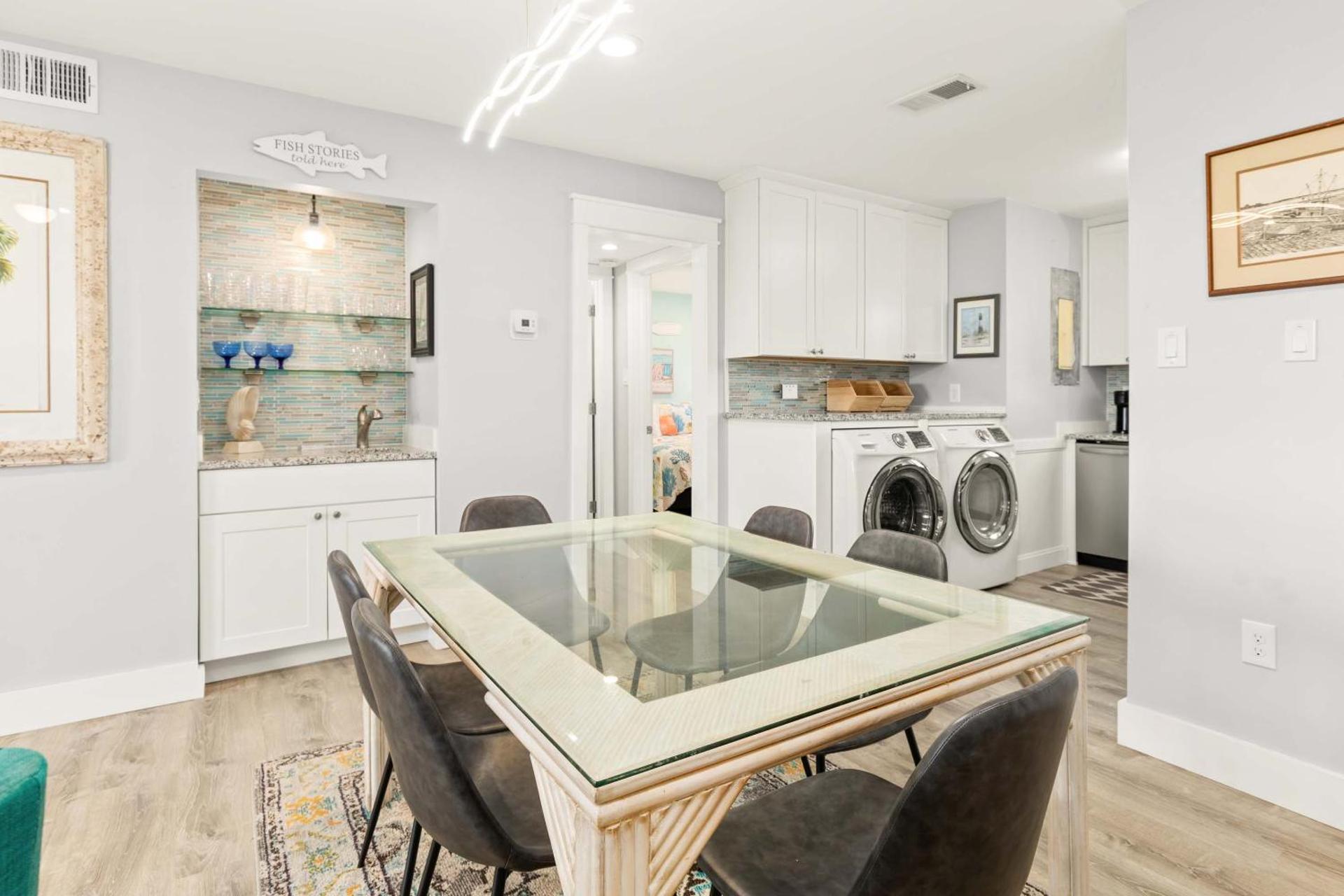 Lighthouse Point 20B