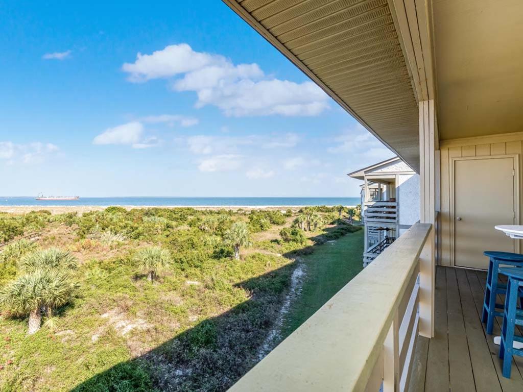 Lighthouse Point 11C