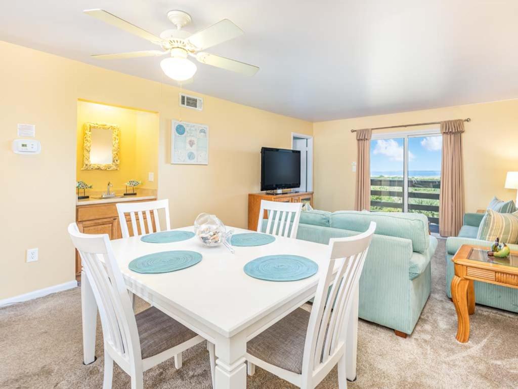 Lighthouse Point 11C