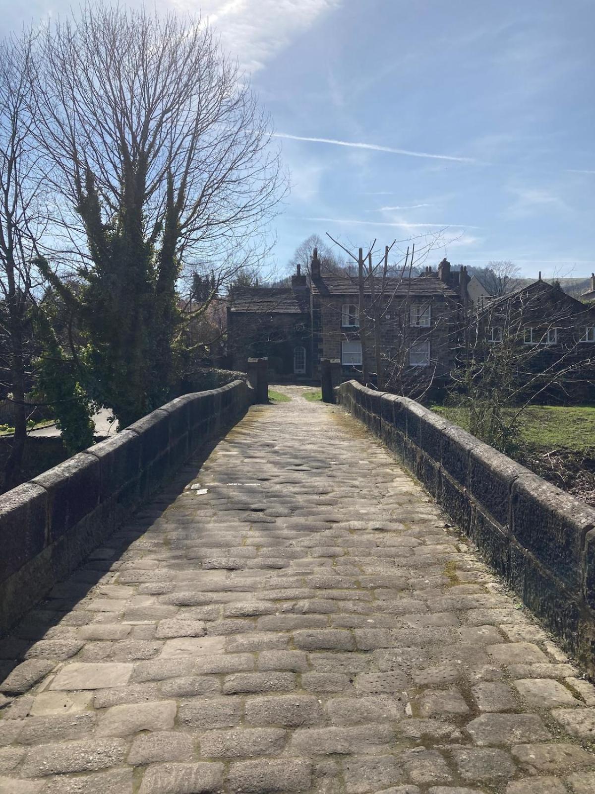 Hebden Bridge Riverside Cottage