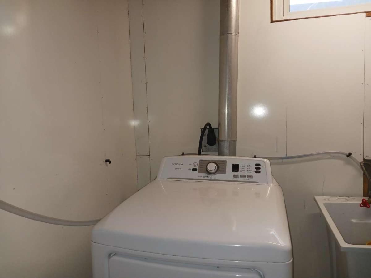 Budget Stay In Heart of Waterloo-Free Wifi-Parking