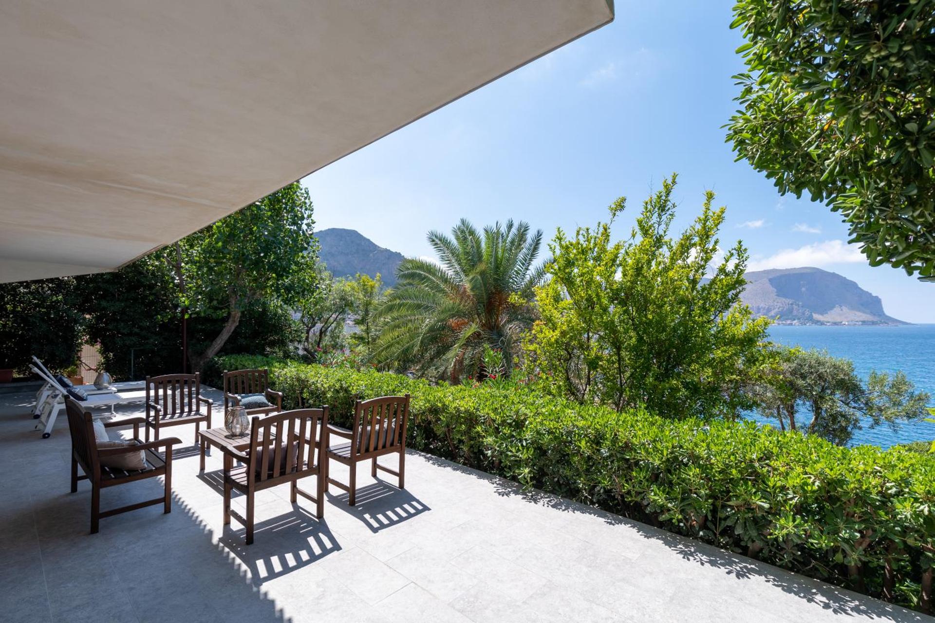 NESOS SUITE by DomuSicily