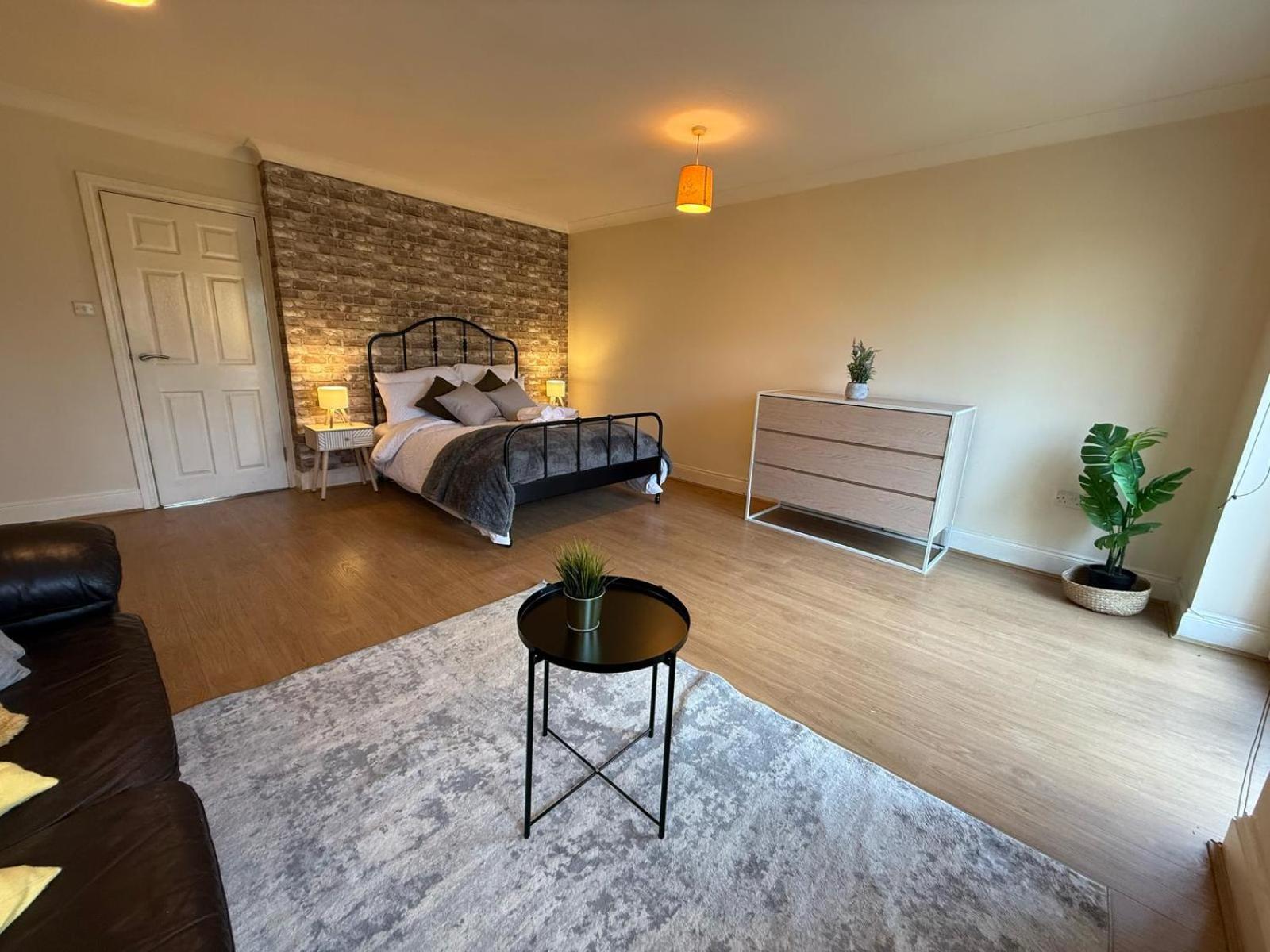 Cozy Retreat in Redhill