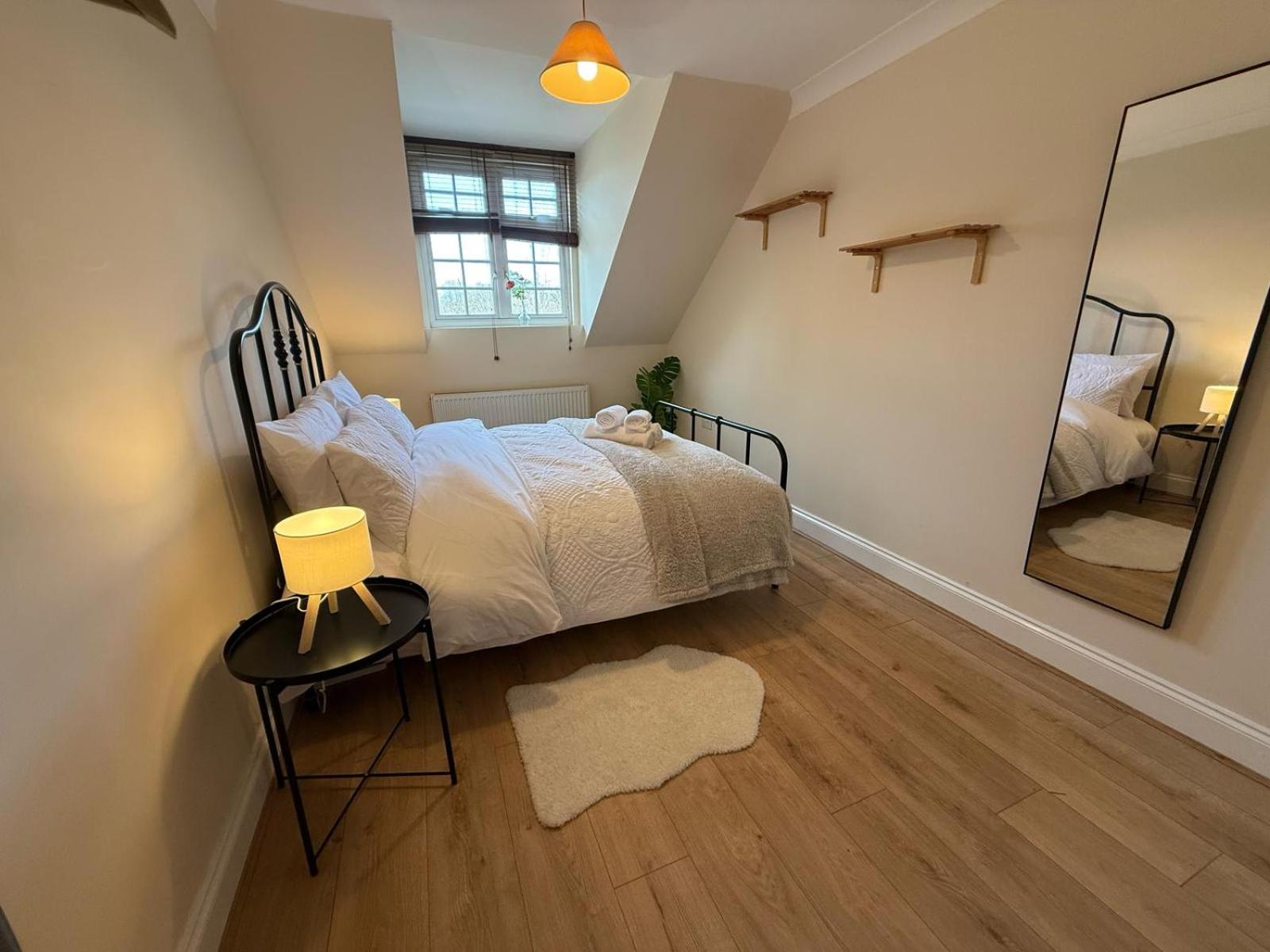 Cozy Retreat in Redhill