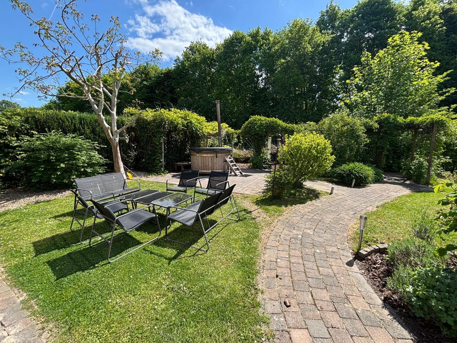 The Poplar Place, Comfort & Hottub