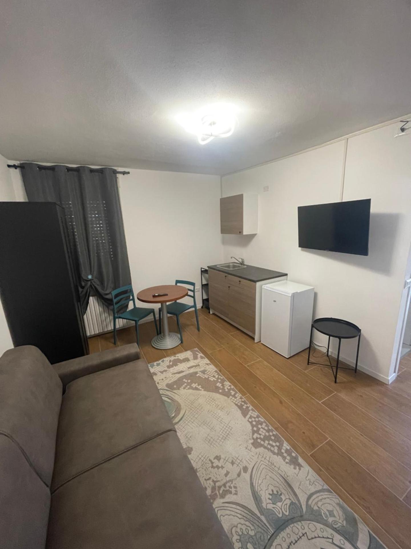 L&L Bed and Breakfast Malpensa Airport