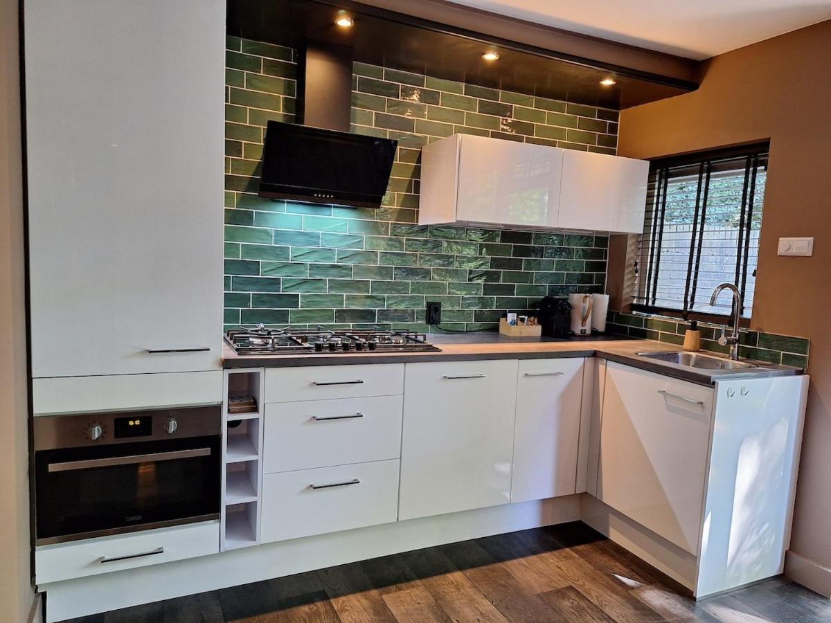 Bosnest De Specht, een knus boshuisje met privetuin in Otterlo nabij Veluwepark