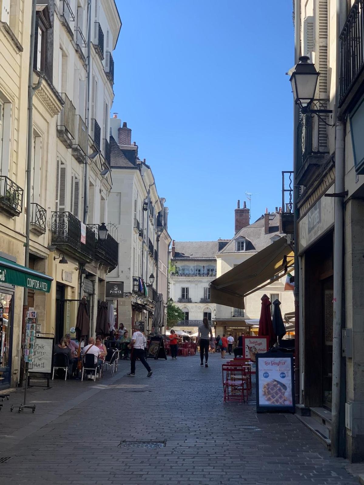 Historic Robin Quantin Tours Hyper-Center Place Plumereau