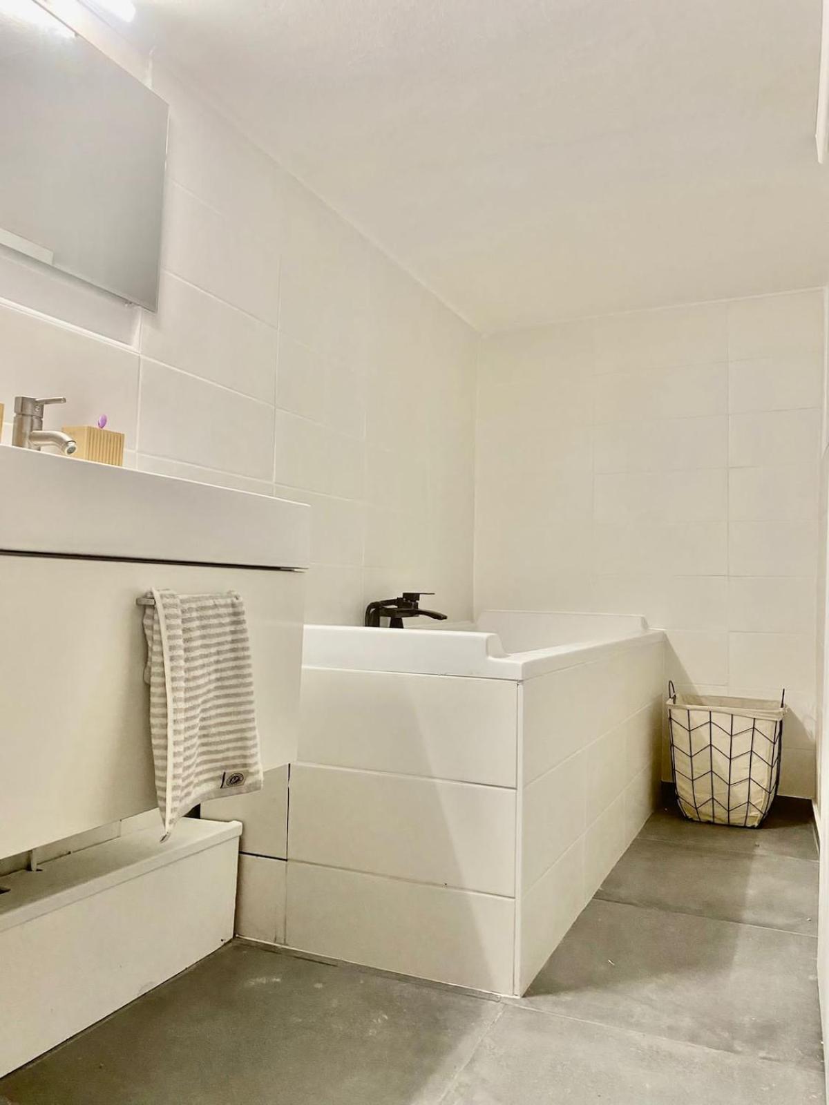 Historic Robin Quantin Tours Hyper-Center Place Plumereau