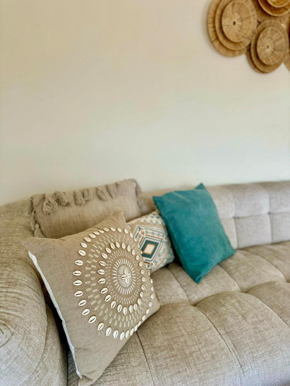 Stylish downtown loft and opposite park