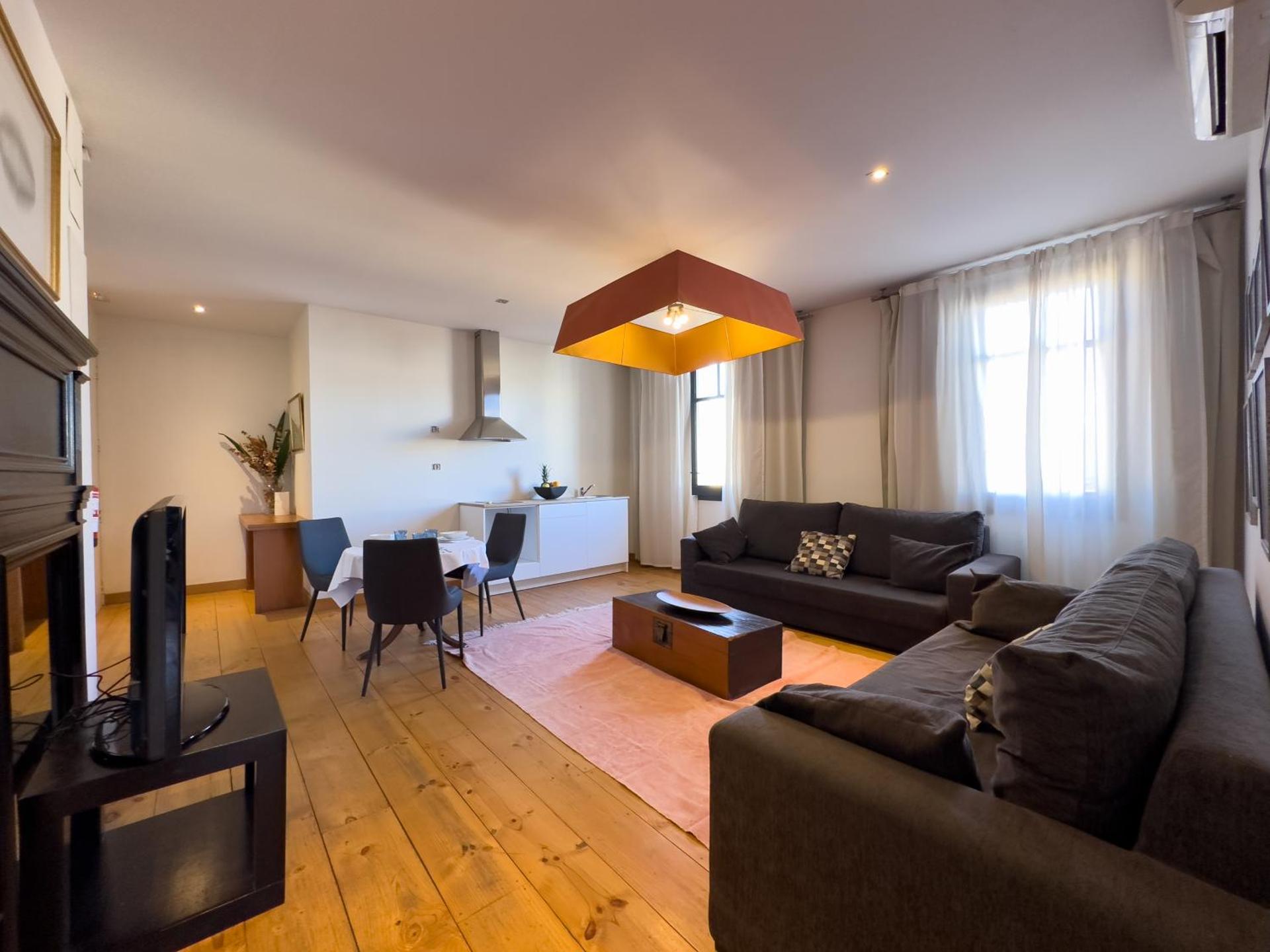 Communal lounge/ TV room