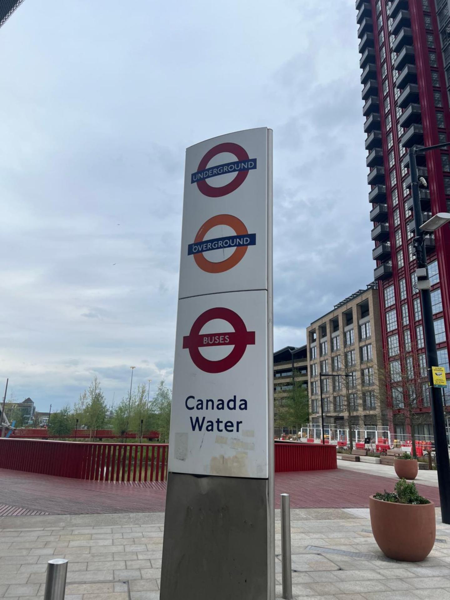 Large triple room in Canada Water London