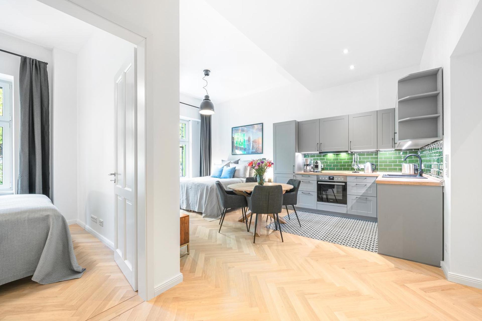 The Bornholmer - Group Flats in Central Berlin, Family-Friendly, 4 - 5 Guests