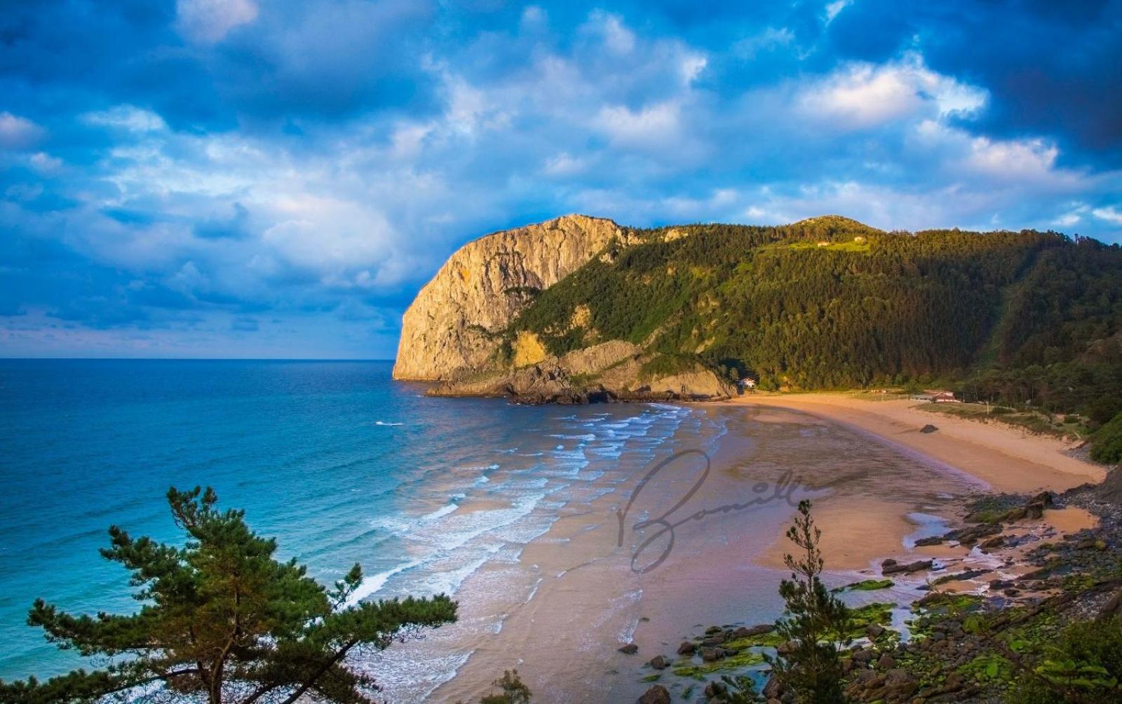 Apartamentos Arrigane nº licencia EBI01970