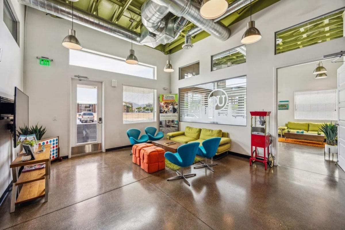 2 Bed 1 Bath Quiet Apartment Central Location in Phoenix