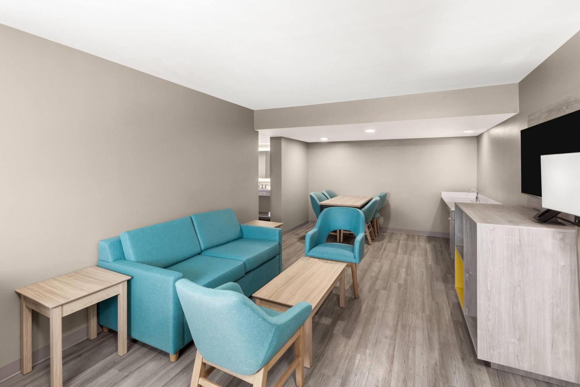 Photo of the whole room