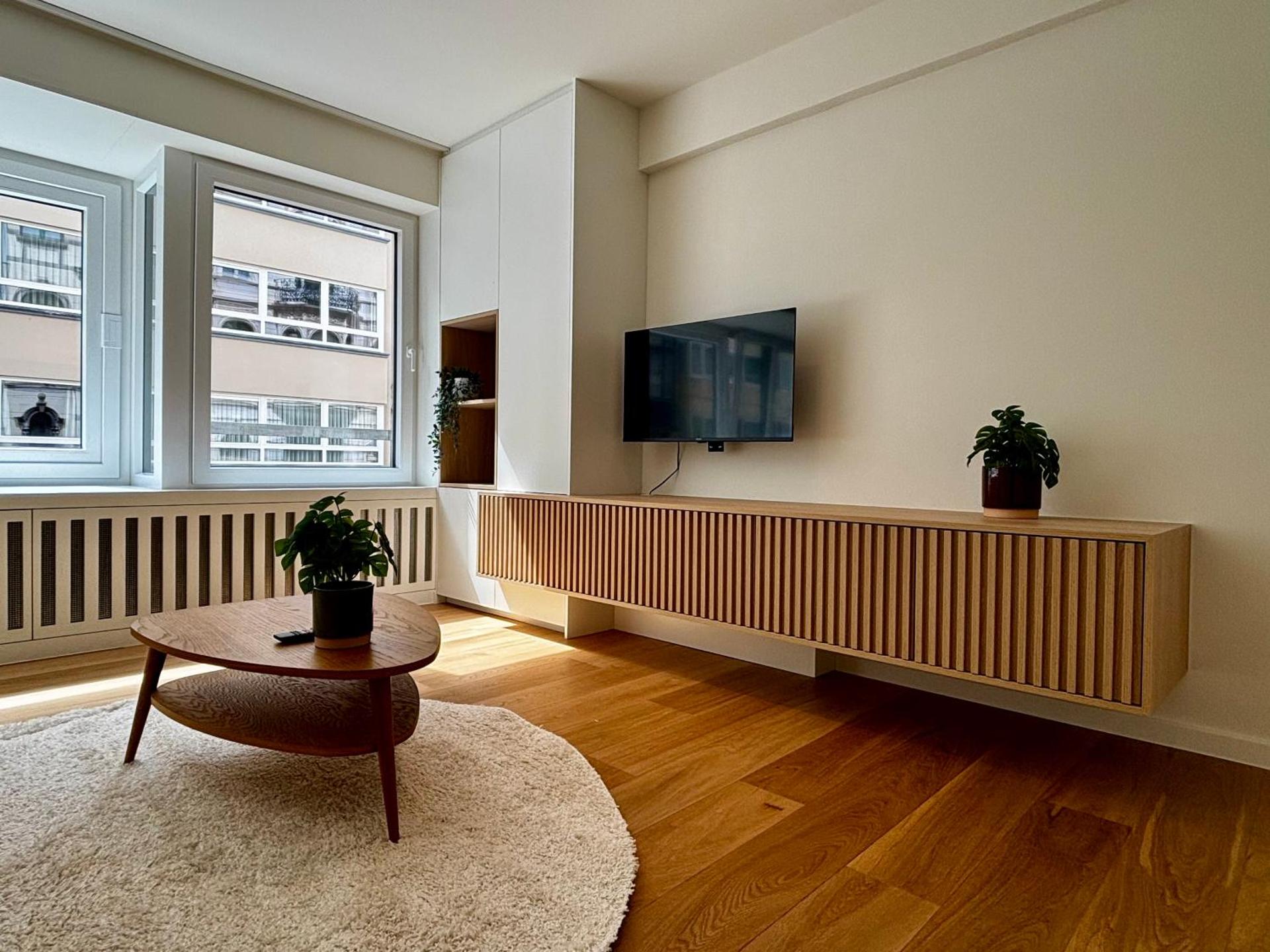 Beautiful apartment with parking close to the sea & city center