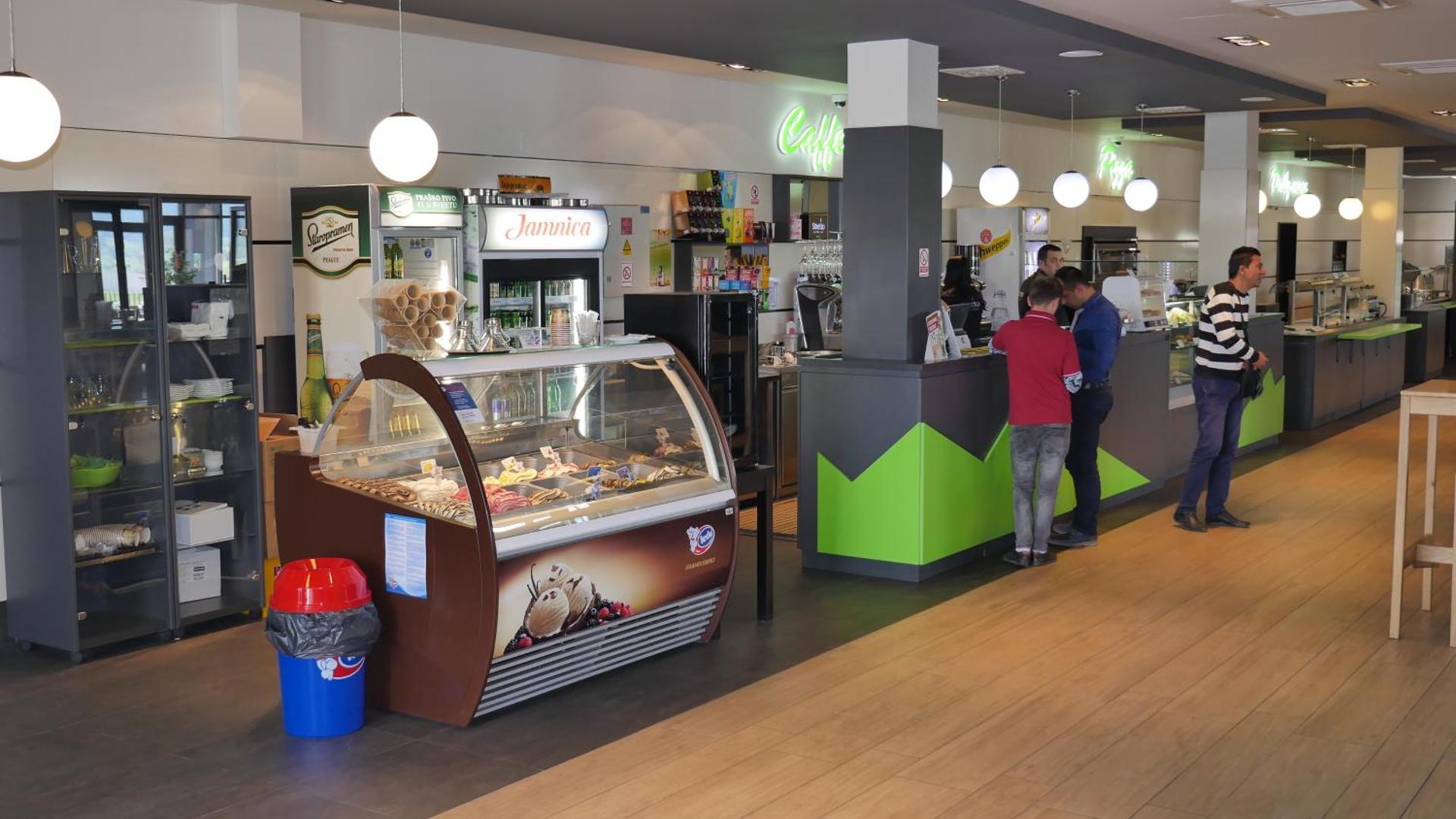 Restaurant/places to eat