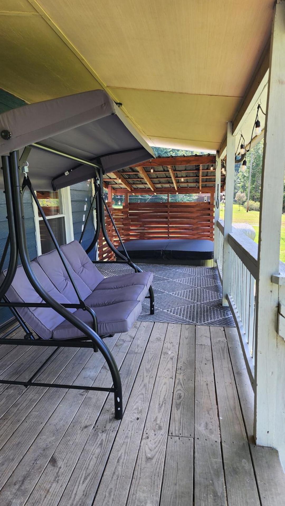 Red River Gorge Farmhouse 50 Acres