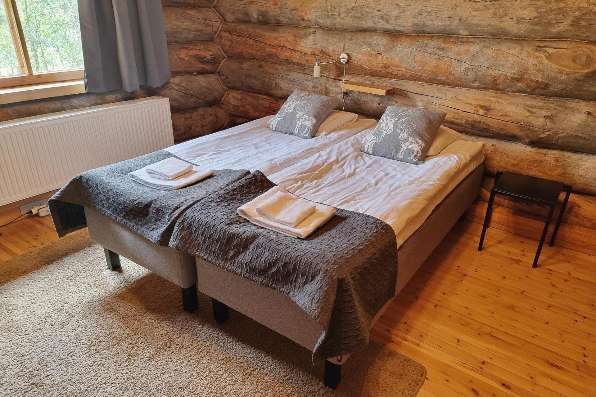 Twin Room with Shared Bathroom