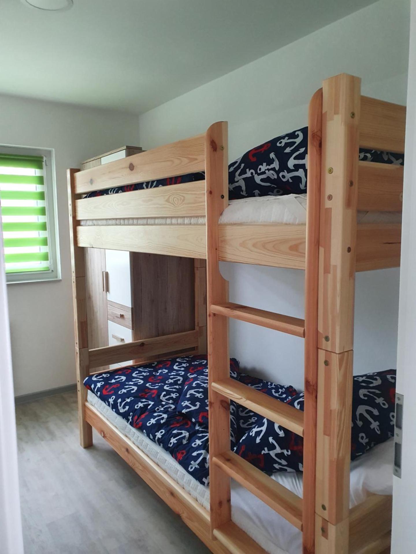 bunk bed