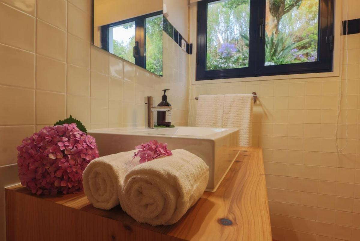 Green OceanView Relaxing Cottage