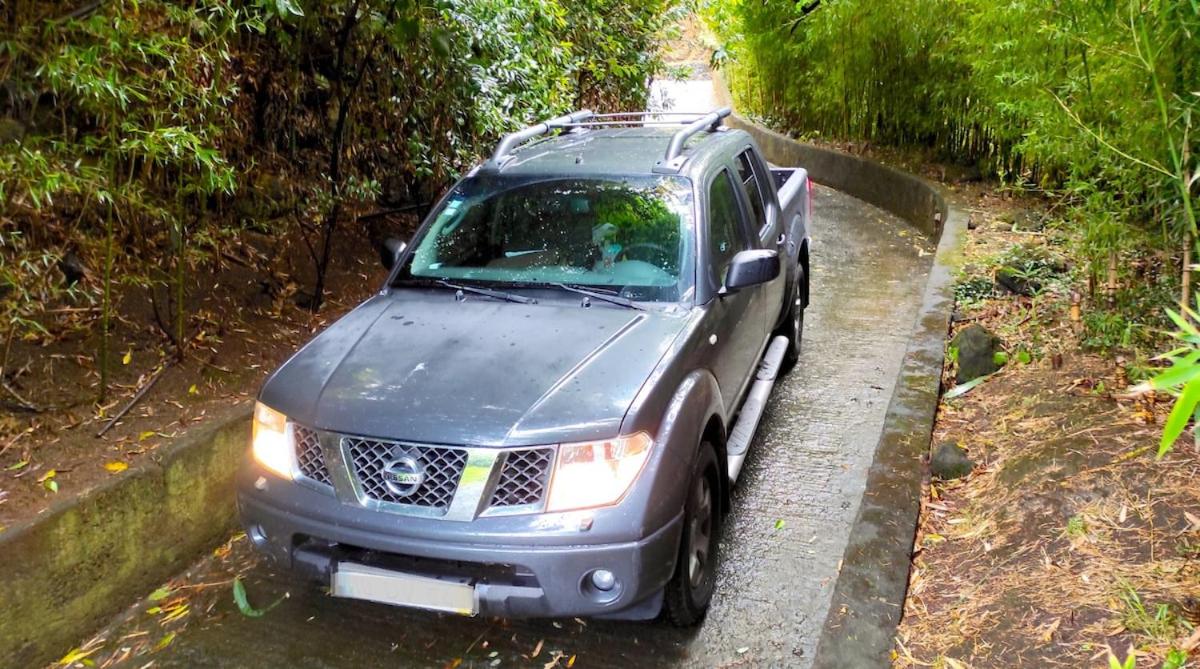 Blue OceanView Relaxing Cottage