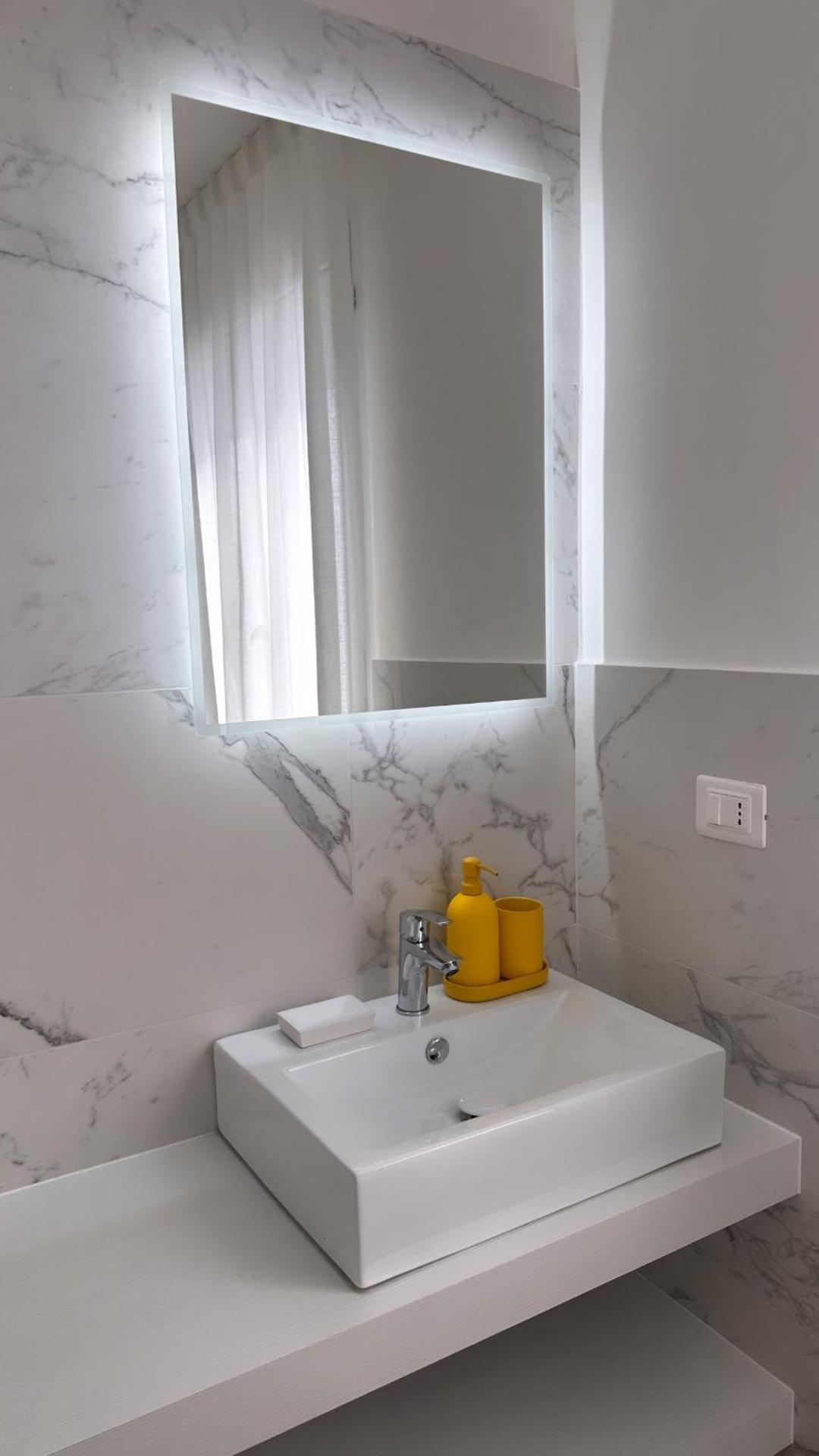 Rosso Conero - Le Grotte Rooms & Apartments