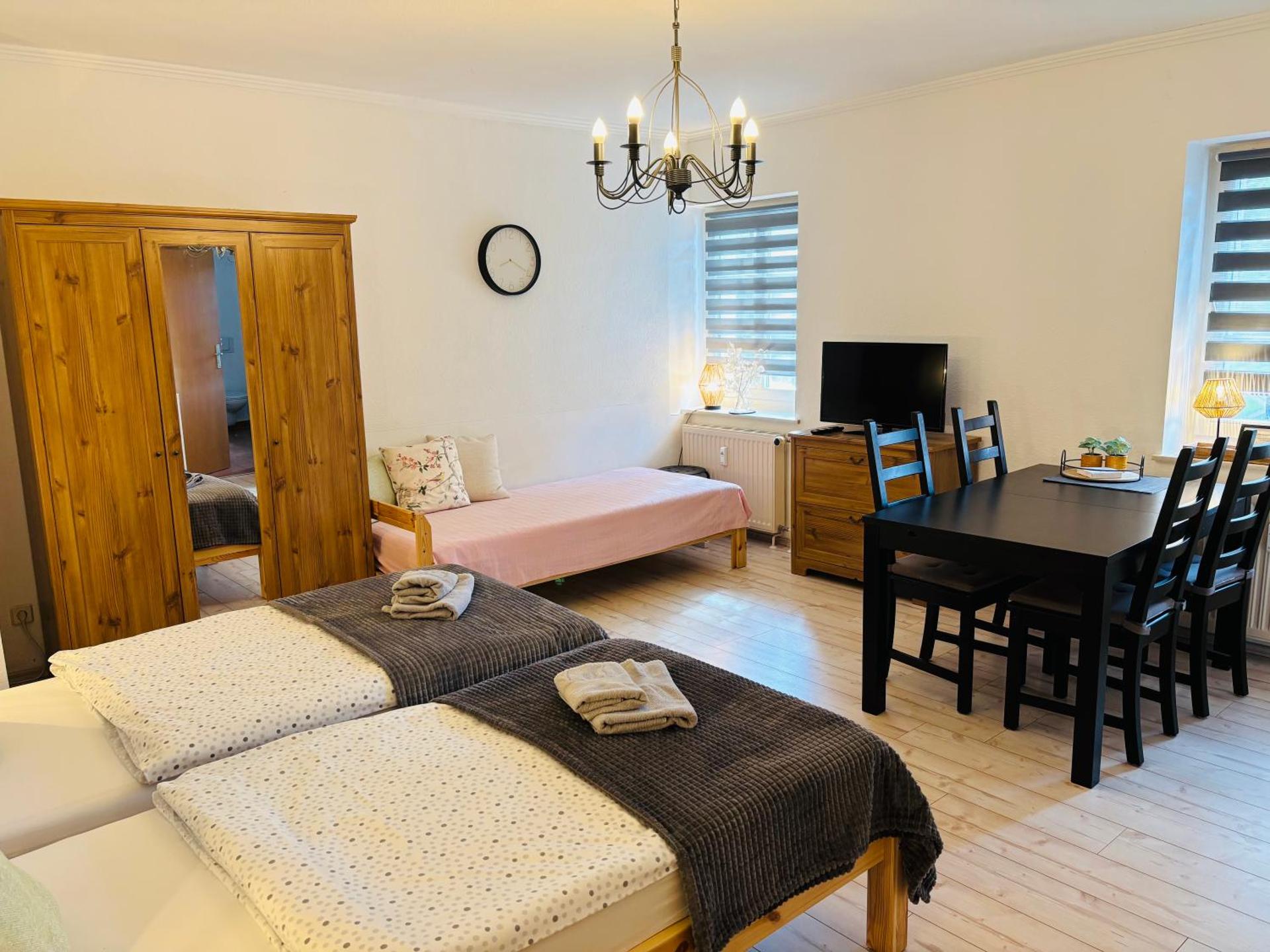 Alter Gutshof Kromlau Direkt am Schloss und Rhododendronpark, Terasse und Parkplatz