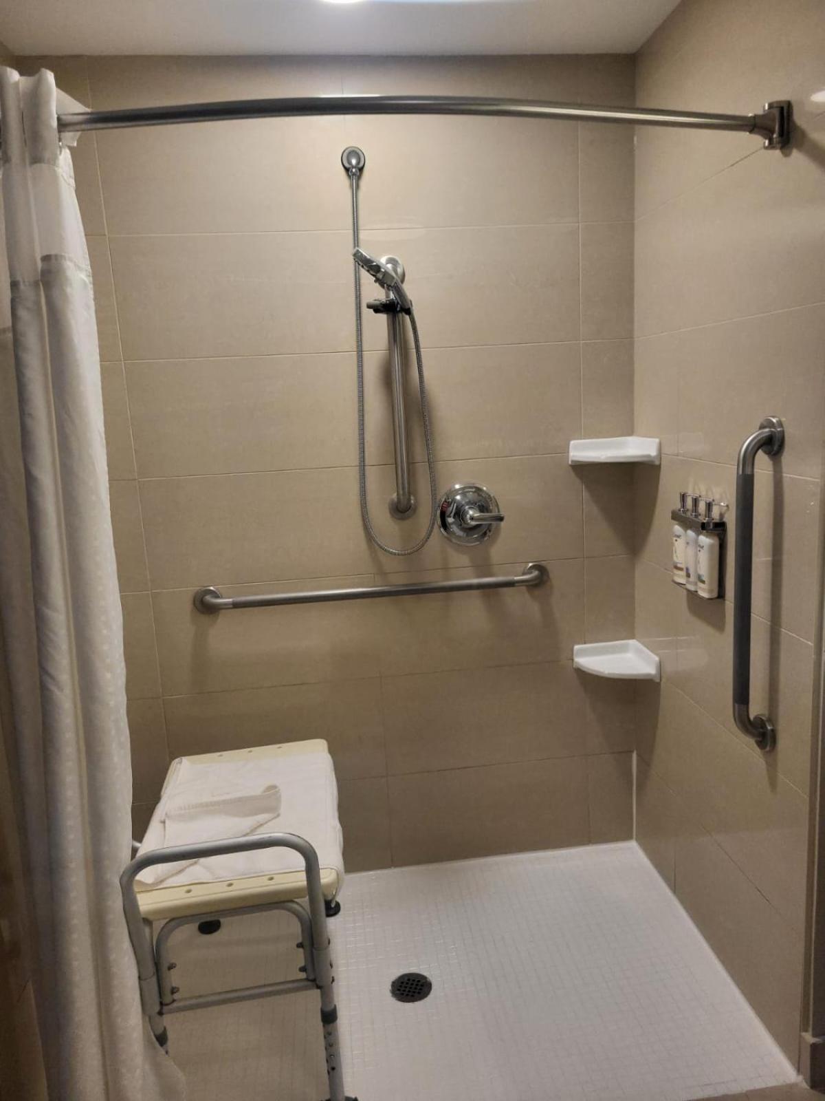 Holiday Inn Express Hotel & Suites Brockville by IHG