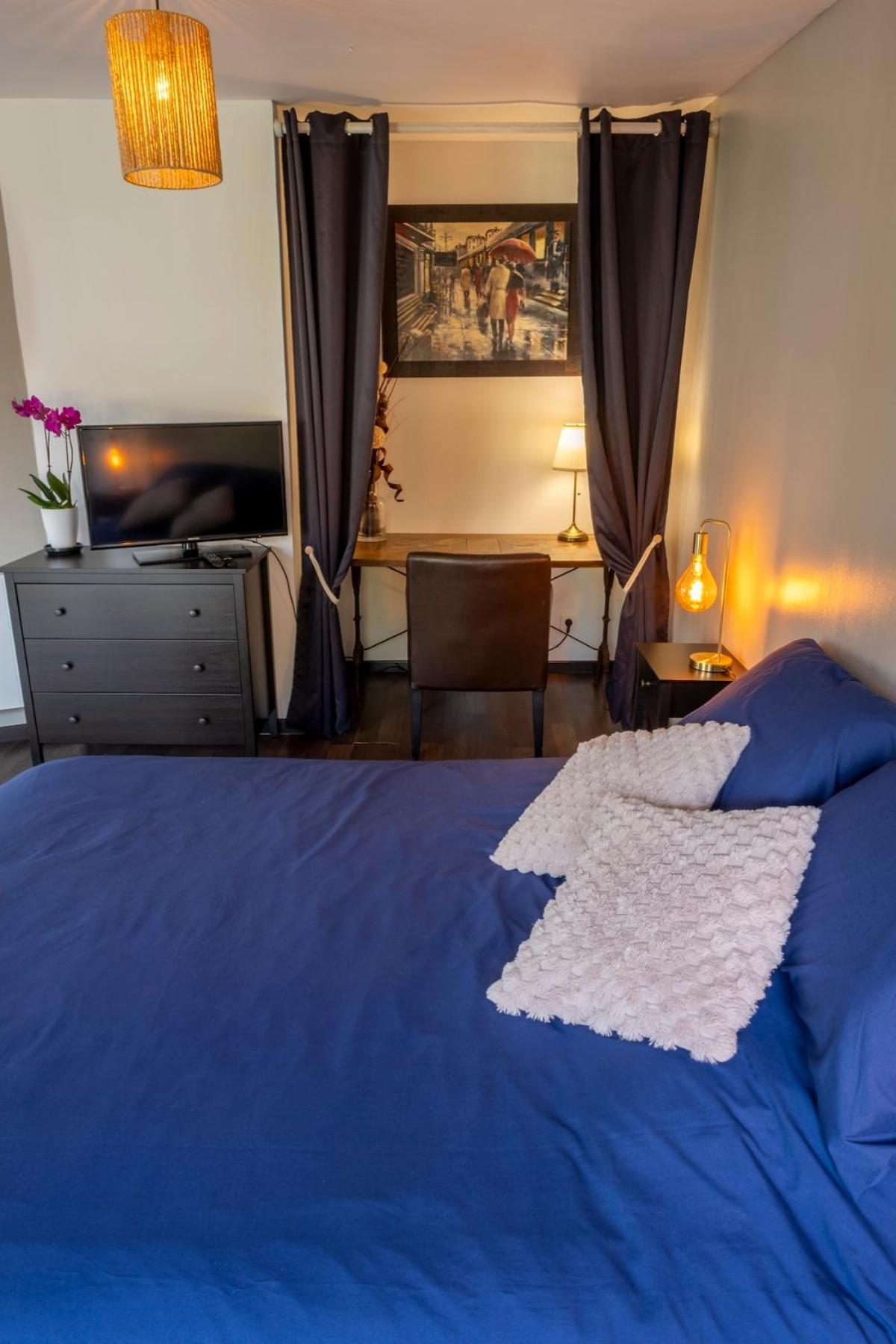 Studio indépendant avec terrasse