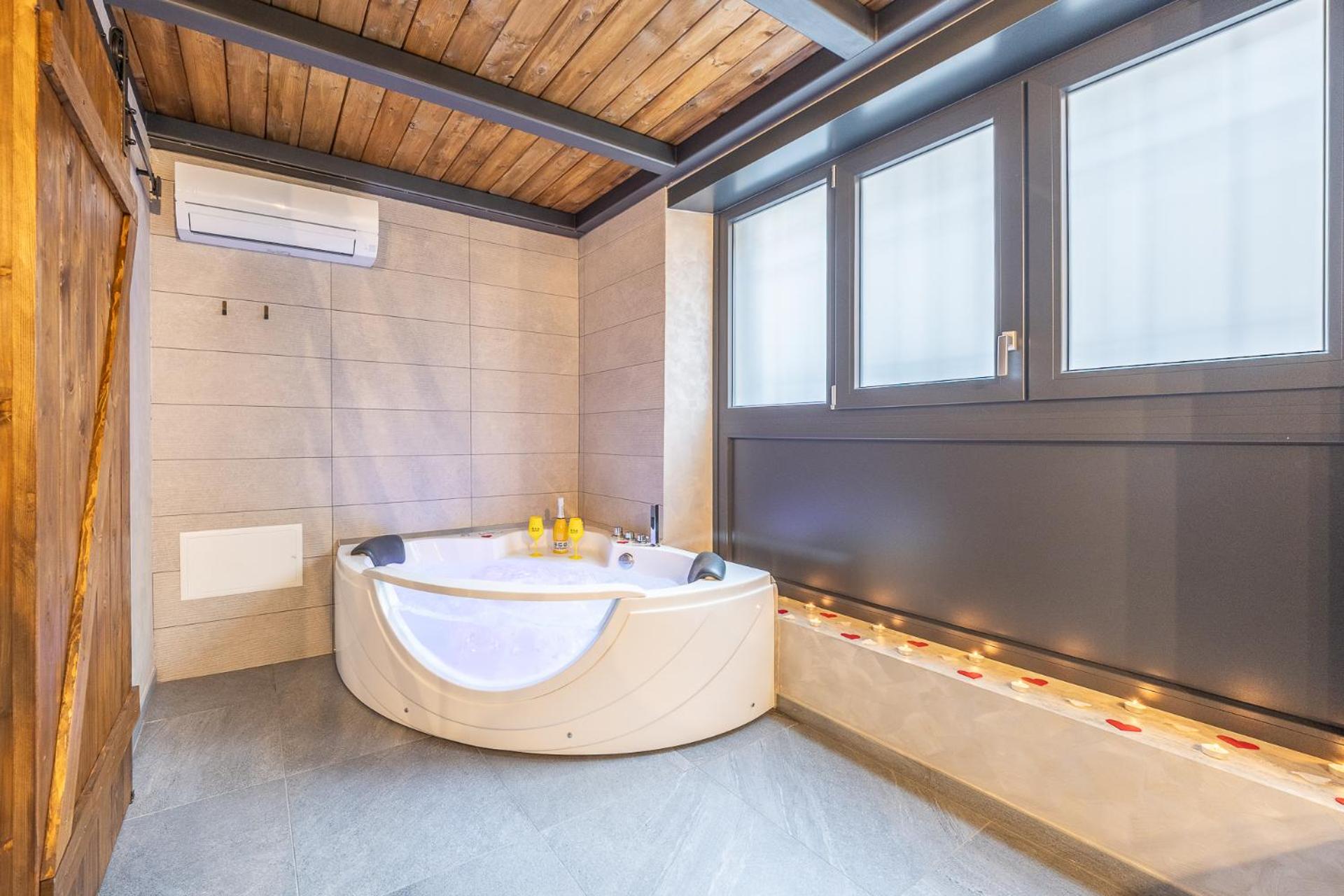 M r Loft apartment esclusivo con vasca idromassaggio