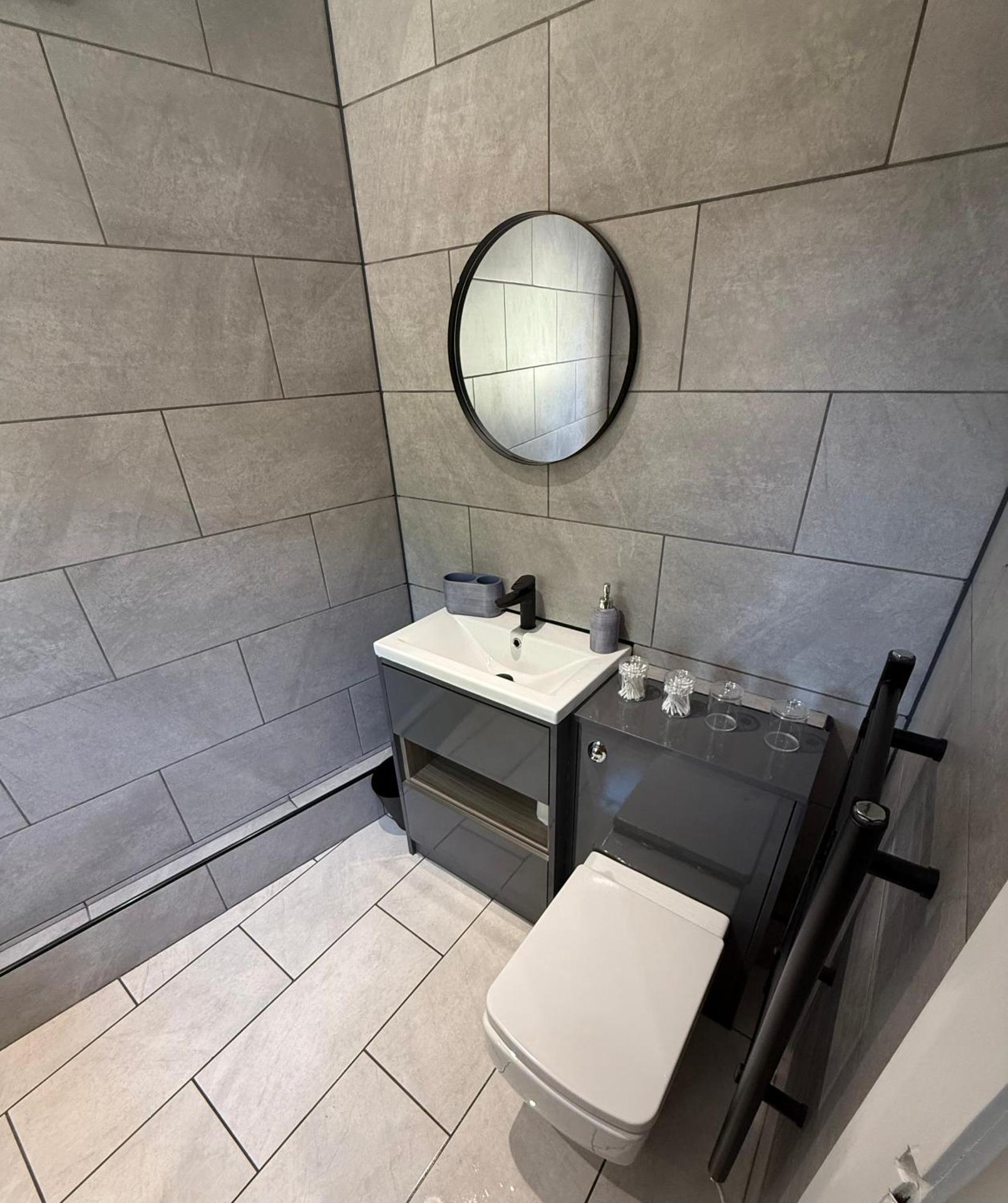 Modern 2 Bedroom Private Detached Cottage