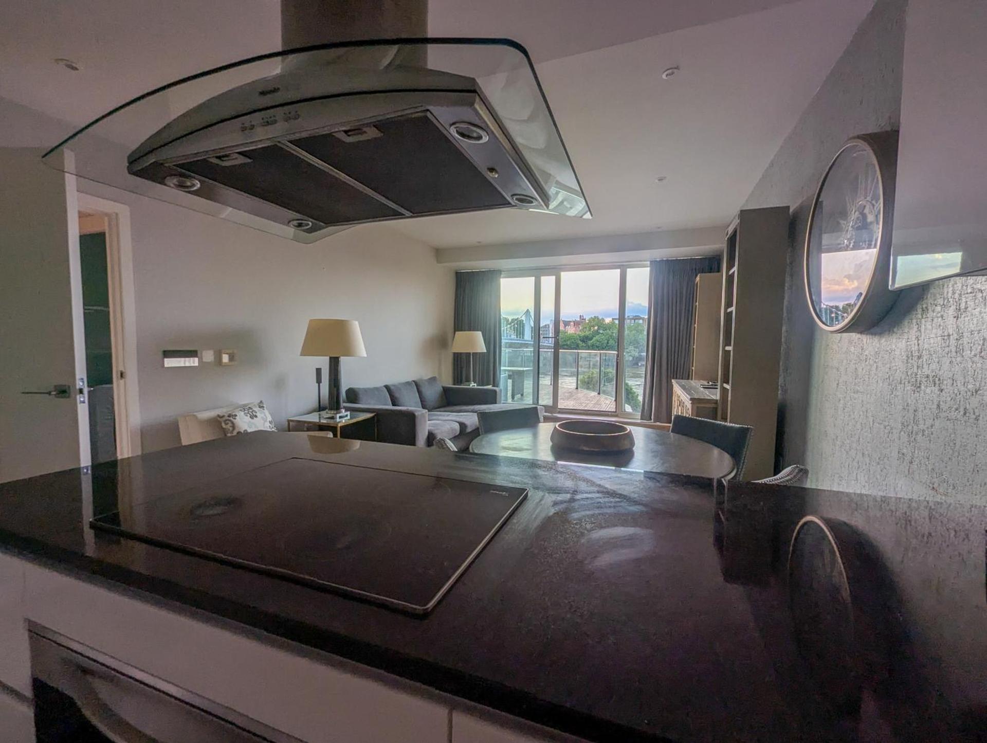 Estatesmen Chelsea Bridge Flat