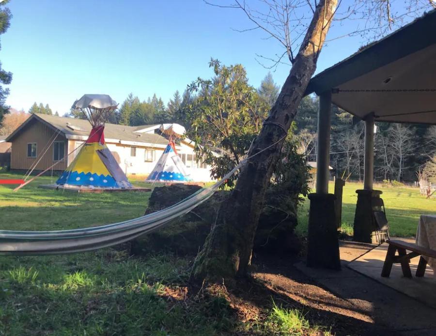 Rooms, RV,Tents in Redwood N&S Park 红木国家公园的房间