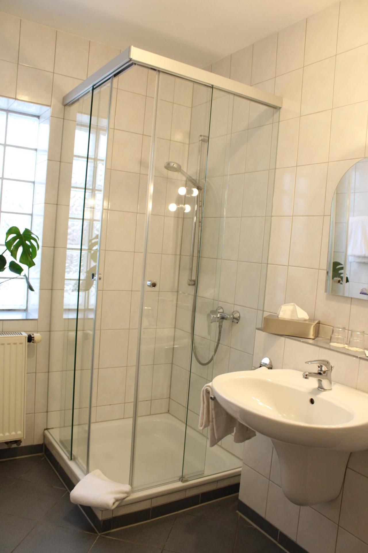 Winzerhotel Kinges-Kessel