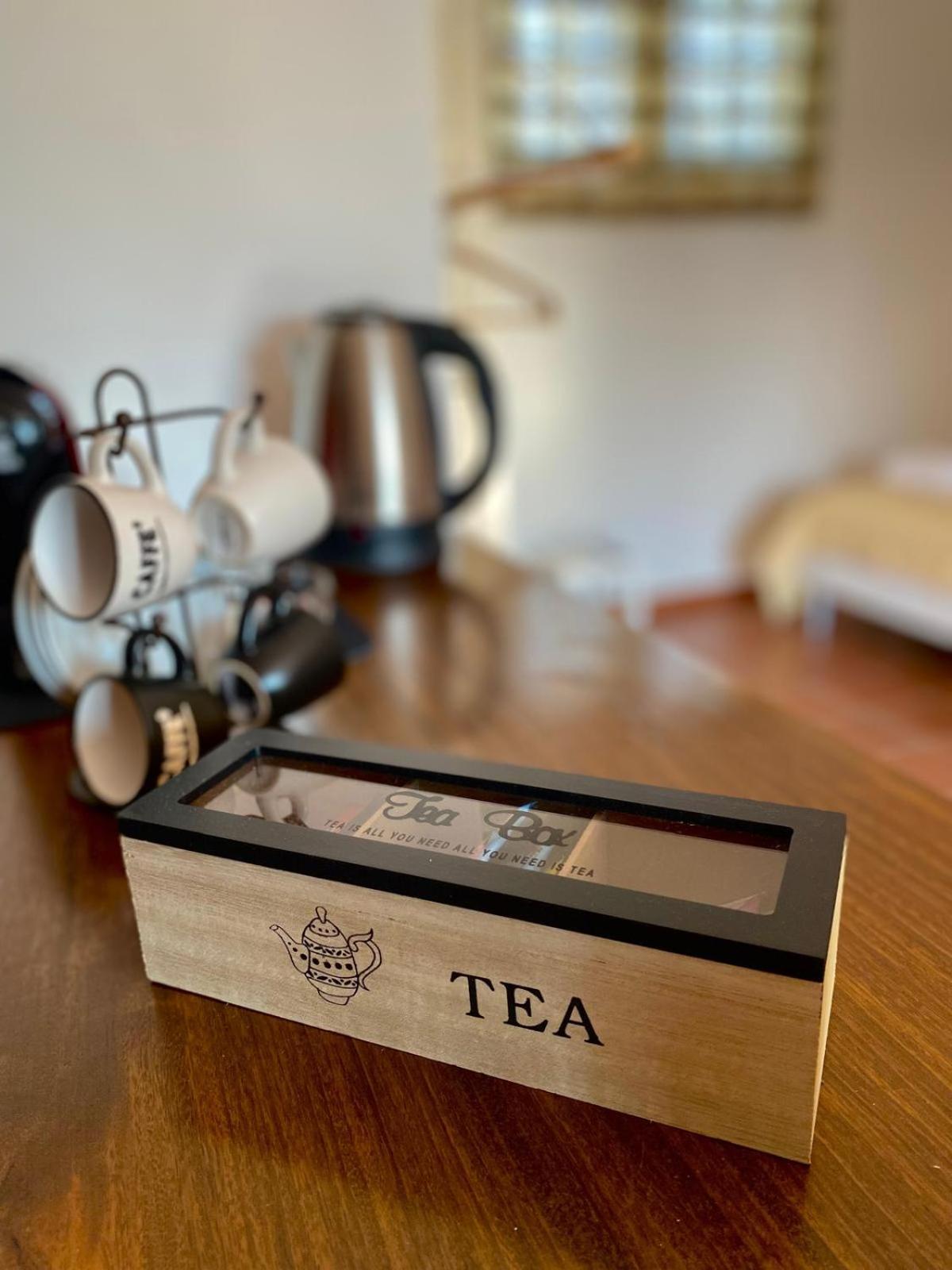 Coffee/tea facilities