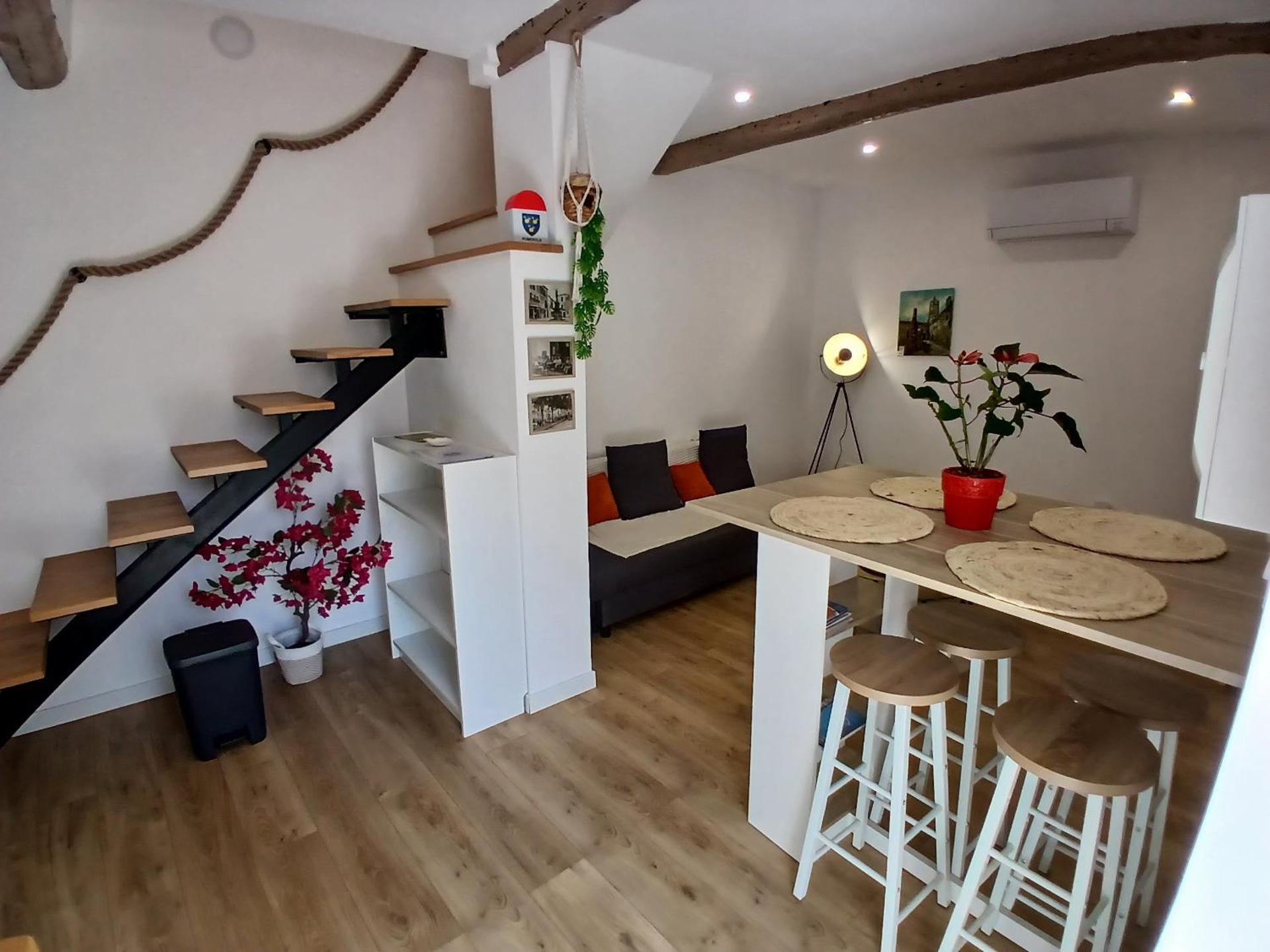 Maison cosy entre mer et garrigue